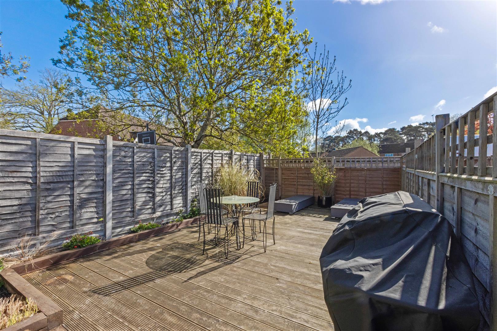 Carroll Crescent, Ascot